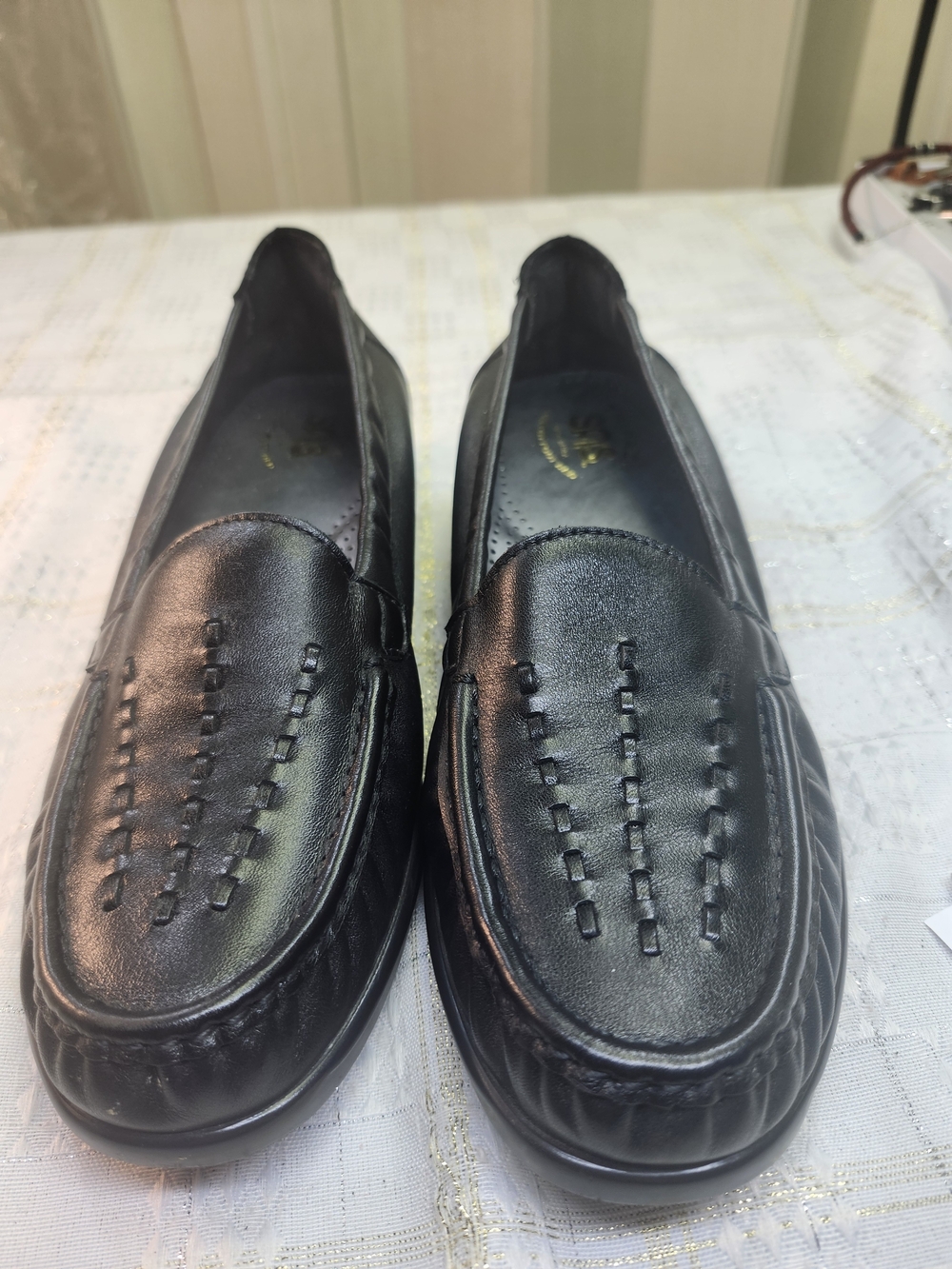 SOS Tripod Women's Black Slip-On Moccasin Loafers